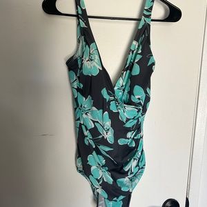 Women’s one piece bathing suit size 10